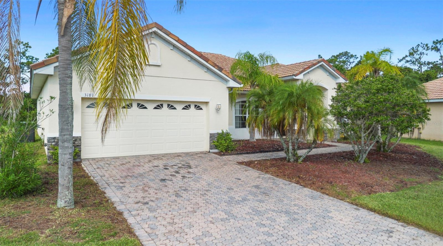 KISSIMMEE, Florida 34746, 4 Bedrooms Bedrooms, ,2 BathroomsBathrooms,Residential,For Sale,WINDING,0,MFRS5132502