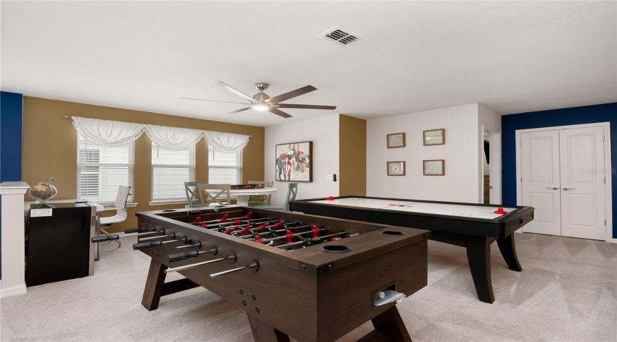 DAVENPORT, Florida 33897, 9 Bedrooms Bedrooms, ,6 BathroomsBathrooms,Residential,For Sale,LILAC,0,MFRO6334689