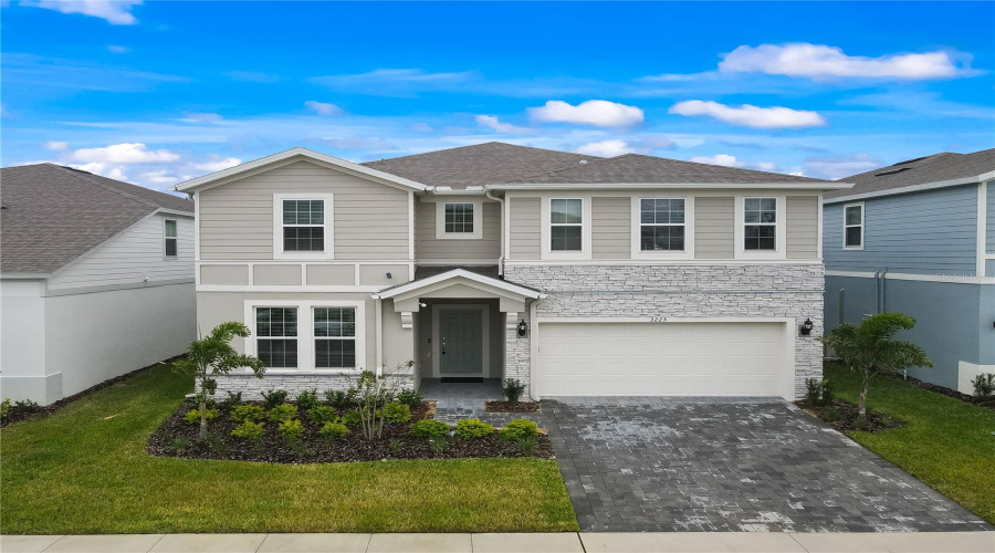 DAVENPORT, Florida 33897, 9 Bedrooms Bedrooms, ,6 BathroomsBathrooms,Residential,For Sale,LILAC,0,MFRO6334689