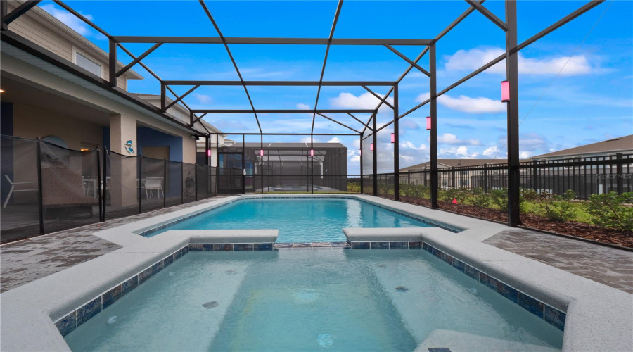 DAVENPORT, Florida 33897, 9 Bedrooms Bedrooms, ,6 BathroomsBathrooms,Residential,For Sale,LILAC,0,MFRO6334689