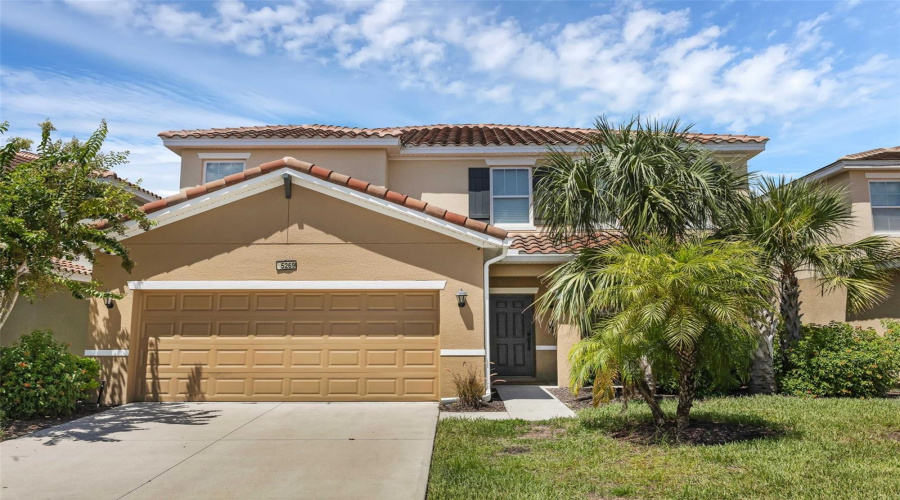 DAVENPORT, Florida 33837, 5 Bedrooms Bedrooms, ,4 BathroomsBathrooms,Residential,For Sale,OAKBOURNE,0,MFRS5132675