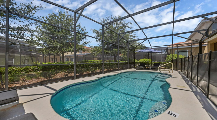 DAVENPORT, Florida 33837, 5 Bedrooms Bedrooms, ,4 BathroomsBathrooms,Residential,For Sale,OAKBOURNE,0,MFRS5132675