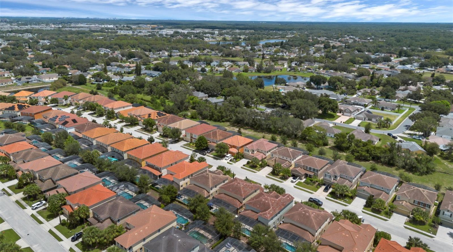 DAVENPORT, Florida 33837, 5 Bedrooms Bedrooms, ,4 BathroomsBathrooms,Residential,For Sale,OAKBOURNE,0,MFRS5132675