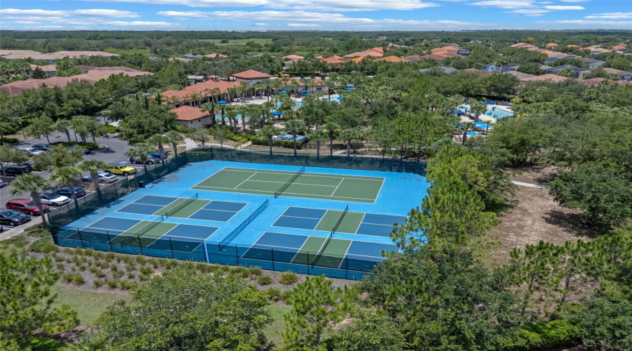 DAVENPORT, Florida 33837, 5 Bedrooms Bedrooms, ,4 BathroomsBathrooms,Residential,For Sale,OAKBOURNE,0,MFRS5132675