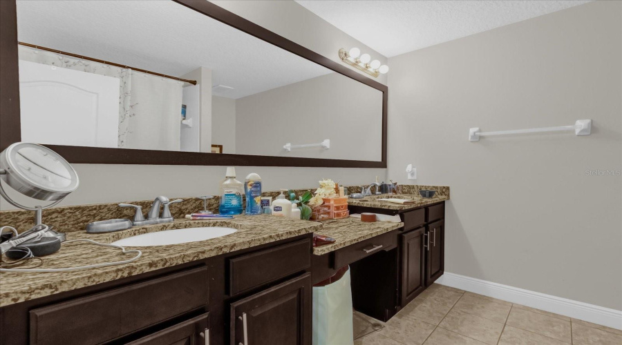 DAVENPORT, Florida 33896, 3 Bedrooms Bedrooms, ,2 BathroomsBathrooms,Residential,For Sale,ROSEVILLE,0,MFRS5117503