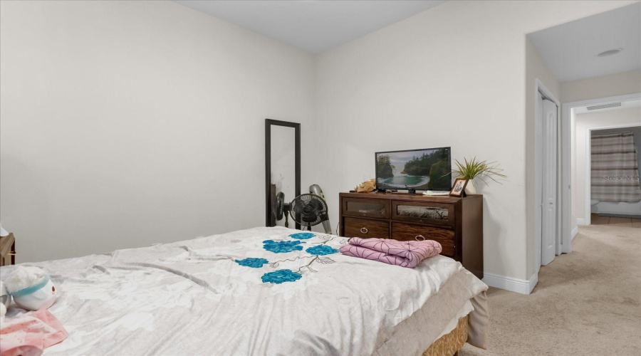 DAVENPORT, Florida 33896, 3 Bedrooms Bedrooms, ,2 BathroomsBathrooms,Residential,For Sale,ROSEVILLE,0,MFRS5117503