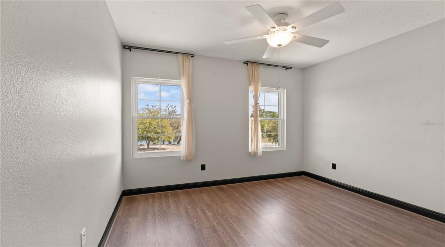 DAVENPORT, Florida 33896, 4 Bedrooms Bedrooms, ,2 BathroomsBathrooms,Residential,For Sale,LAKE SHORE,0,MFRTB8417102