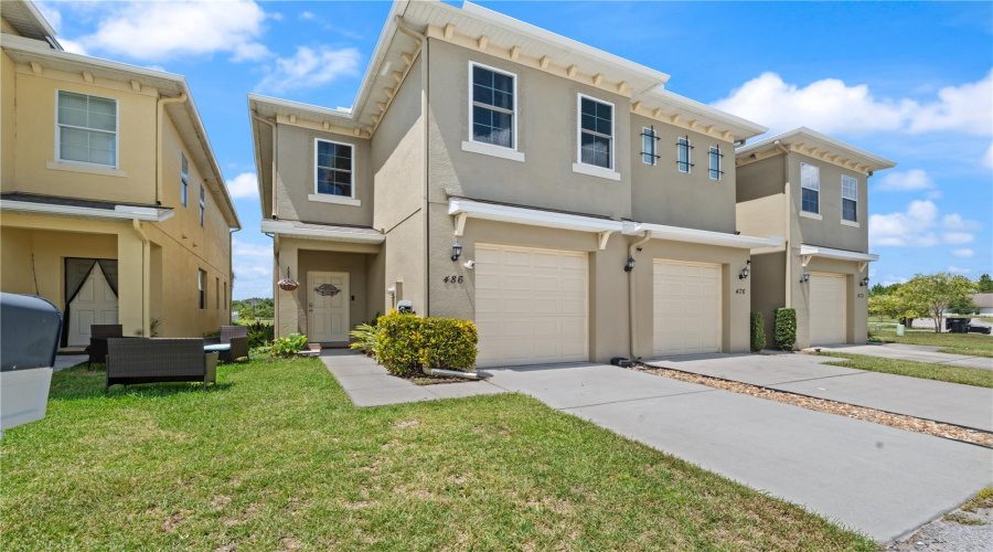 DAVENPORT, Florida 33896, 4 Bedrooms Bedrooms, ,2 BathroomsBathrooms,Residential,For Sale,LAKE SHORE,0,MFRTB8417102