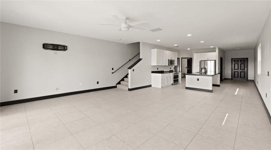 DAVENPORT, Florida 33896, 4 Bedrooms Bedrooms, ,2 BathroomsBathrooms,Residential,For Sale,LAKE SHORE,0,MFRTB8417102