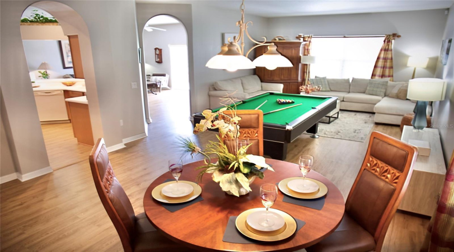 DAVENPORT, Florida 33896, 5 Bedrooms Bedrooms, ,3 BathroomsBathrooms,Residential,For Sale,HENLEY,0,MFRS5132627