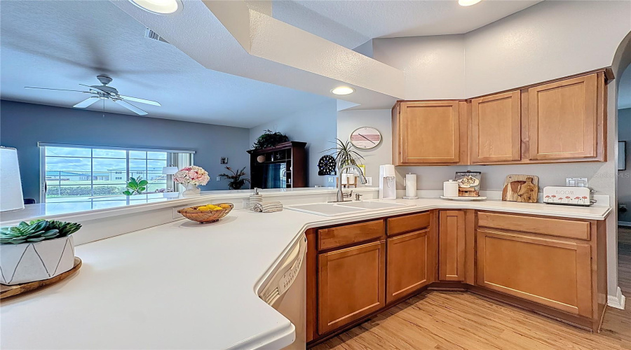 DAVENPORT, Florida 33896, 5 Bedrooms Bedrooms, ,3 BathroomsBathrooms,Residential,For Sale,HENLEY,0,MFRS5132627