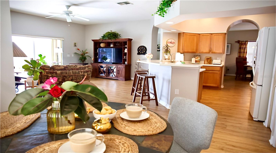 DAVENPORT, Florida 33896, 5 Bedrooms Bedrooms, ,3 BathroomsBathrooms,Residential,For Sale,HENLEY,0,MFRS5132627
