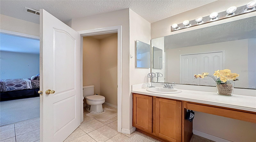 DAVENPORT, Florida 33896, 5 Bedrooms Bedrooms, ,3 BathroomsBathrooms,Residential,For Sale,HENLEY,0,MFRS5132627