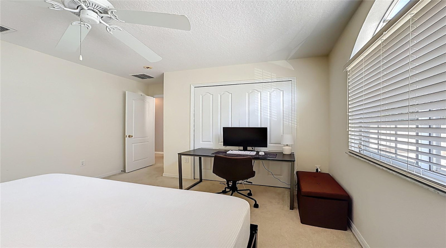 DAVENPORT, Florida 33896, 5 Bedrooms Bedrooms, ,3 BathroomsBathrooms,Residential,For Sale,HENLEY,0,MFRS5132627