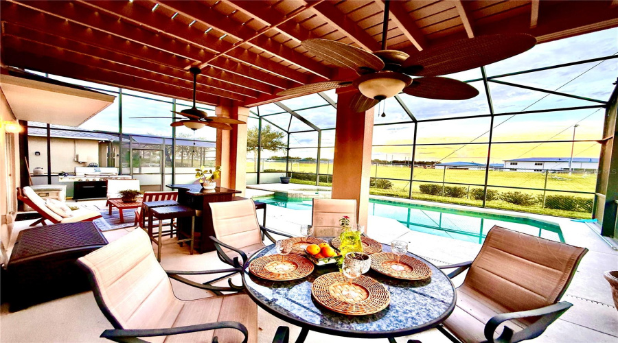 DAVENPORT, Florida 33896, 5 Bedrooms Bedrooms, ,3 BathroomsBathrooms,Residential,For Sale,HENLEY,0,MFRS5132627