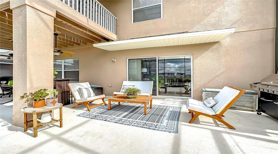 DAVENPORT, Florida 33896, 5 Bedrooms Bedrooms, ,3 BathroomsBathrooms,Residential,For Sale,HENLEY,0,MFRS5132627