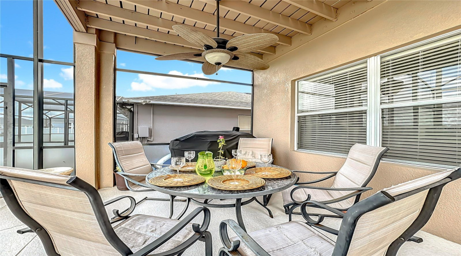 DAVENPORT, Florida 33896, 5 Bedrooms Bedrooms, ,3 BathroomsBathrooms,Residential,For Sale,HENLEY,0,MFRS5132627