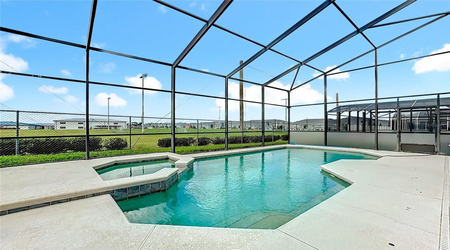DAVENPORT, Florida 33896, 5 Bedrooms Bedrooms, ,3 BathroomsBathrooms,Residential,For Sale,HENLEY,0,MFRS5132627