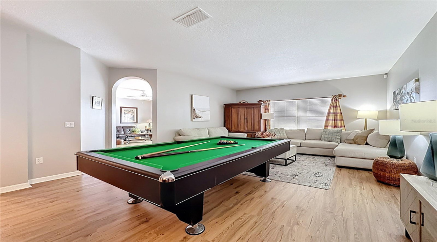 DAVENPORT, Florida 33896, 5 Bedrooms Bedrooms, ,3 BathroomsBathrooms,Residential,For Sale,HENLEY,0,MFRS5132627