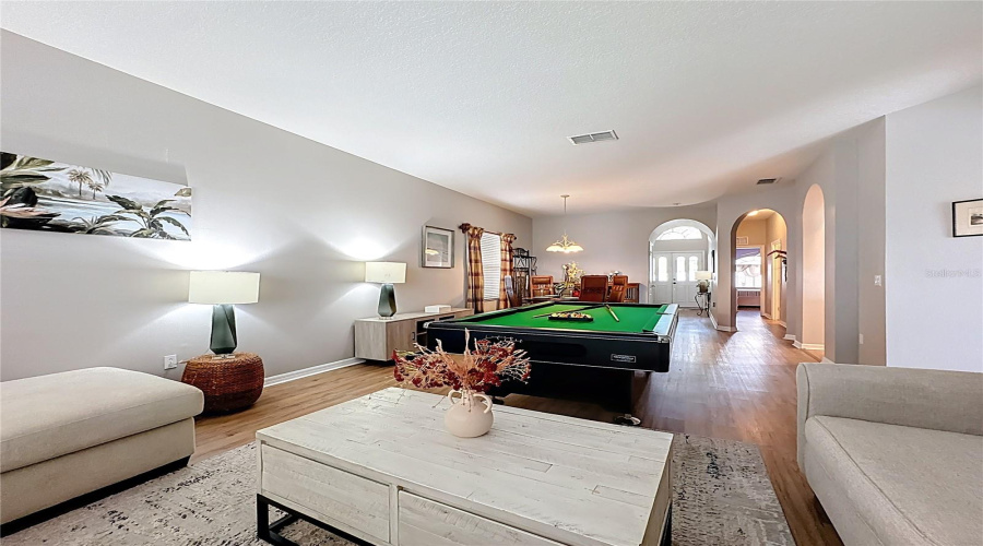 DAVENPORT, Florida 33896, 5 Bedrooms Bedrooms, ,3 BathroomsBathrooms,Residential,For Sale,HENLEY,0,MFRS5132627