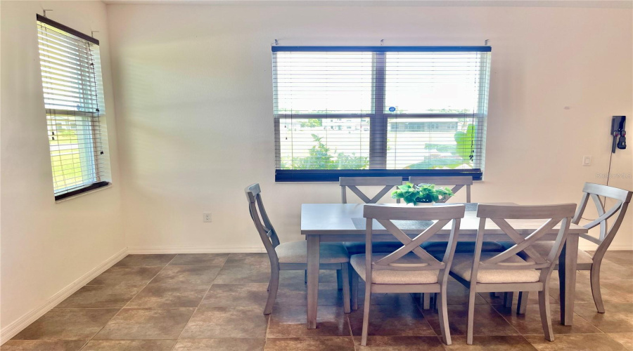 Kitchen nook area