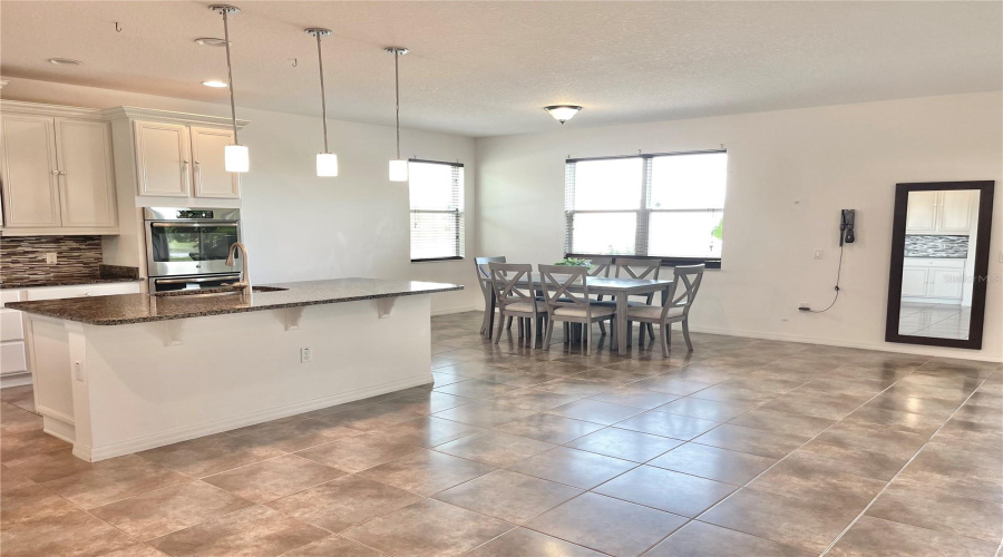 KISSIMMEE, Florida 34746, 5 Bedrooms Bedrooms, ,4 BathroomsBathrooms,Residential,For Sale,RIALTO,0,MFRS5132492