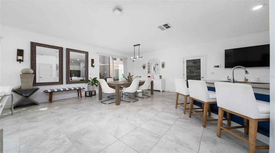 DAVENPORT, Florida 33896, 5 Bedrooms Bedrooms, ,3 BathroomsBathrooms,Residential,For Sale,SHINNECOCK HILLS,0,MFRS5132595