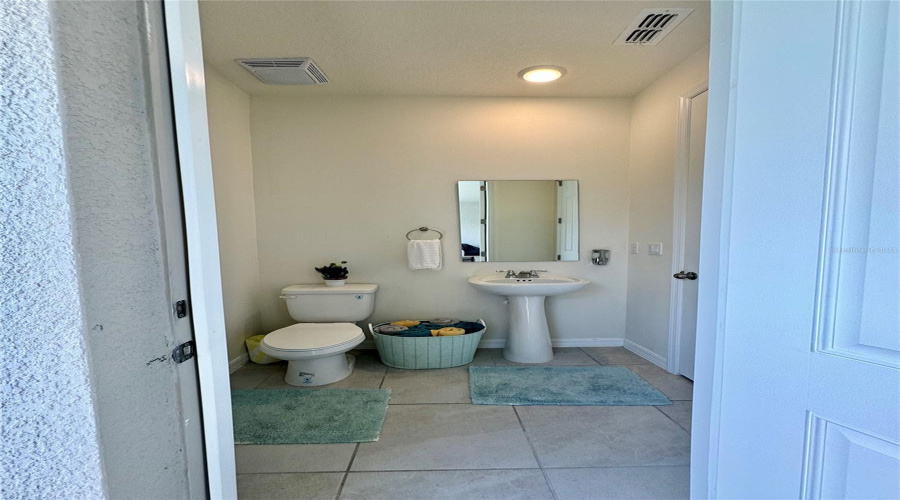 KISSIMMEE, Florida 34747, 6 Bedrooms Bedrooms, ,4 BathroomsBathrooms,Residential,For Sale,TROPICAL PALMS,0,MFRO6277345