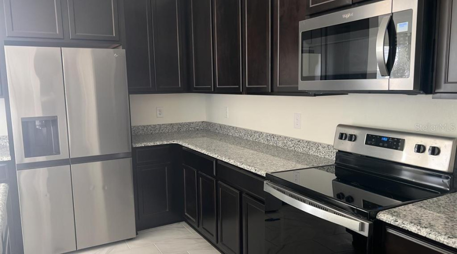 DAVENPORT, Florida 33896, 4 Bedrooms Bedrooms, ,3 BathroomsBathrooms,Residential,For Sale,OVERPOOL,0,MFRS5132690