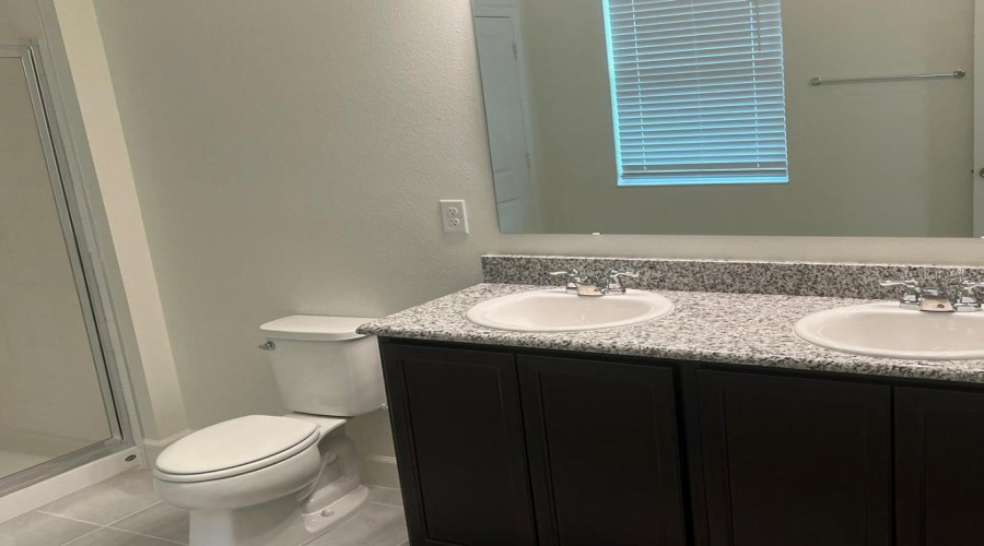 DAVENPORT, Florida 33896, 4 Bedrooms Bedrooms, ,3 BathroomsBathrooms,Residential,For Sale,OVERPOOL,0,MFRS5132690