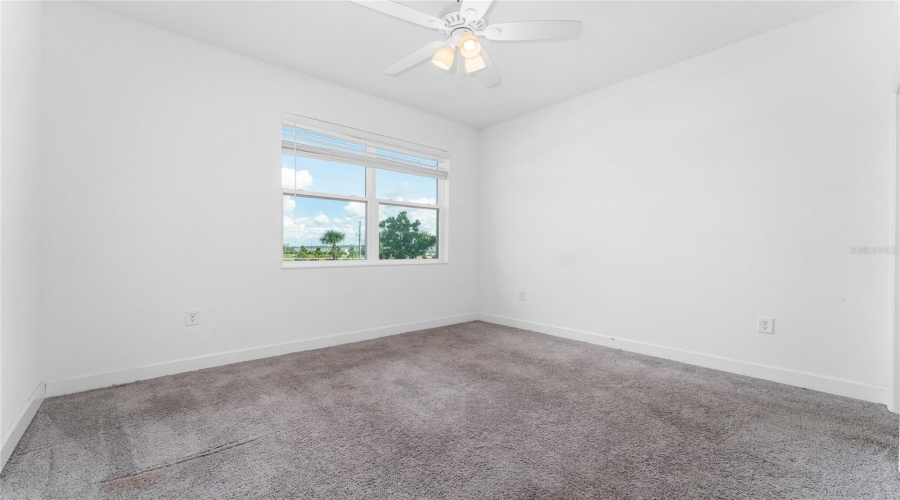 DAVENPORT, Florida 33896, 4 Bedrooms Bedrooms, ,3 BathroomsBathrooms,Residential,For Sale,OVERPOOL,0,MFRS5132690