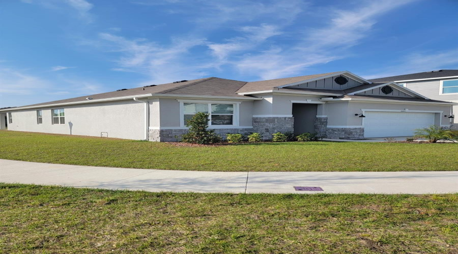 DAVENPORT, Florida 33896, 4 Bedrooms Bedrooms, ,3 BathroomsBathrooms,Residential,For Sale,OVERPOOL,0,MFRS5132690