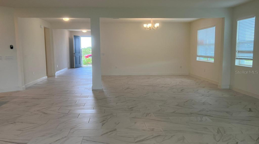 DAVENPORT, Florida 33896, 4 Bedrooms Bedrooms, ,3 BathroomsBathrooms,Residential,For Sale,OVERPOOL,0,MFRS5132690