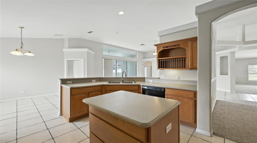 KISSIMMEE, Florida 34746, 4 Bedrooms Bedrooms, ,3 BathroomsBathrooms,Residential,For Sale,ROUGHSIDE,0,MFRG5100687