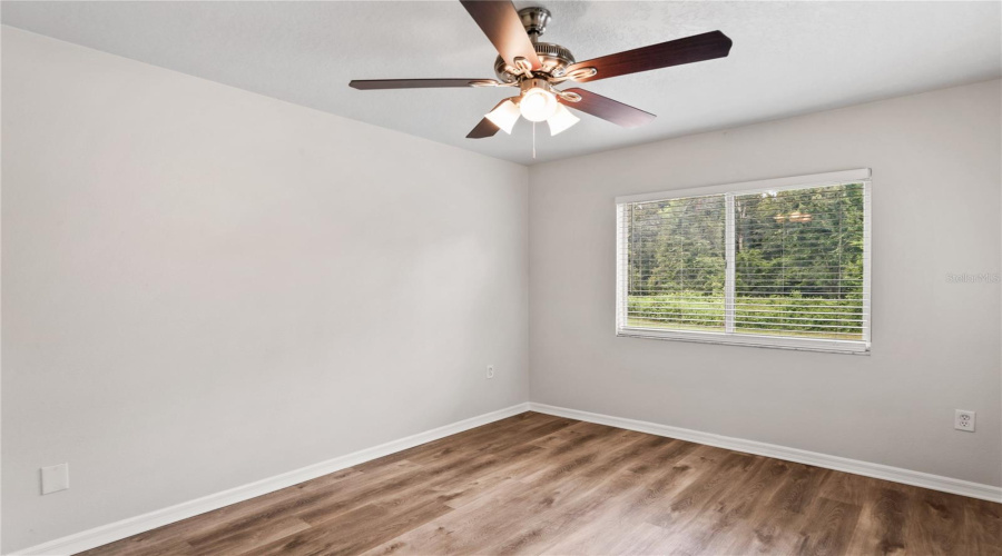 DAVENPORT, Florida 33896, 4 Bedrooms Bedrooms, ,2 BathroomsBathrooms,Residential,For Sale,PARADISE WOODS,0,MFRTB8410654