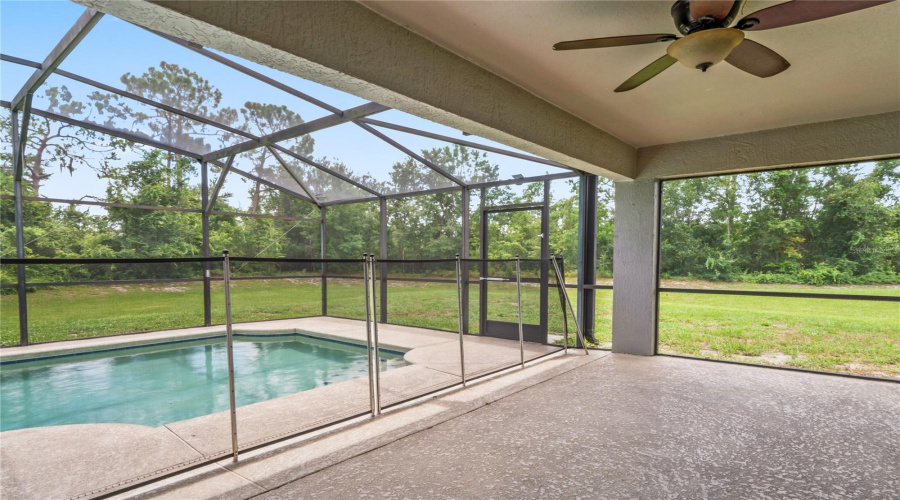 DAVENPORT, Florida 33896, 4 Bedrooms Bedrooms, ,2 BathroomsBathrooms,Residential,For Sale,PARADISE WOODS,0,MFRTB8410654