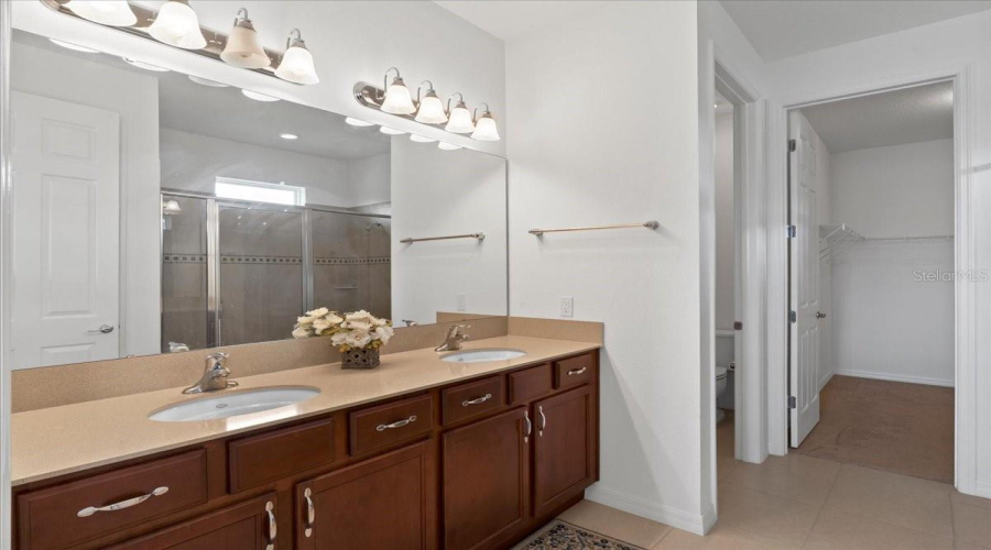 KISSIMMEE, Florida 34746, 3 Bedrooms Bedrooms, ,2 BathroomsBathrooms,Residential,For Sale,CARRICK BEND DR,0,MFRO6335795