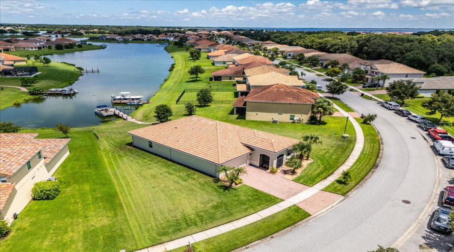 KISSIMMEE, Florida 34746, 3 Bedrooms Bedrooms, ,2 BathroomsBathrooms,Residential,For Sale,CARRICK BEND DR,0,MFRO6335795