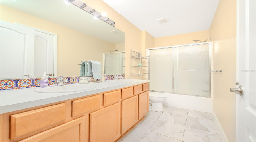 DAVENPORT, Florida 33837, 3 Bedrooms Bedrooms, ,2 BathroomsBathrooms,Residential,For Sale,CONCH KEY,0,MFRG5100839