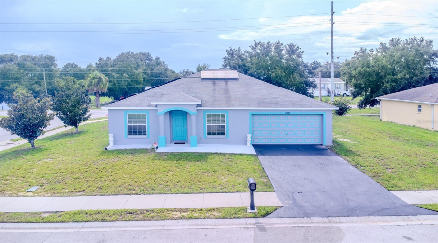 DAVENPORT, Florida 33837, 3 Bedrooms Bedrooms, ,2 BathroomsBathrooms,Residential,For Sale,CONCH KEY,0,MFRG5100839
