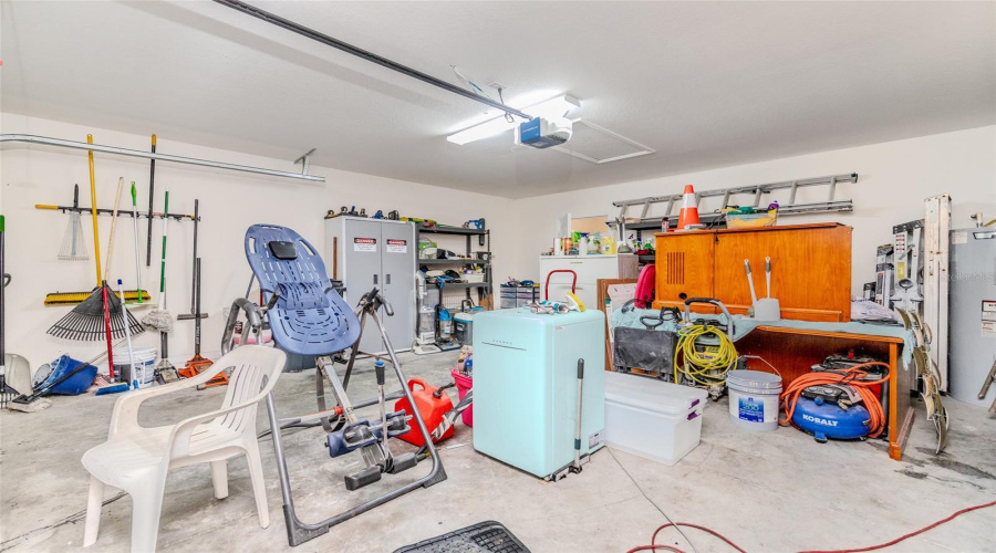 DAVENPORT, Florida 33837, 3 Bedrooms Bedrooms, ,2 BathroomsBathrooms,Residential,For Sale,CONCH KEY,0,MFRG5100839
