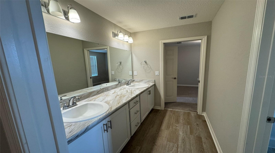 DAVENPORT, Florida 33837, 4 Bedrooms Bedrooms, ,3 BathroomsBathrooms,Residential,For Sale,ORCHID DRIVE,0,MFRS5132561