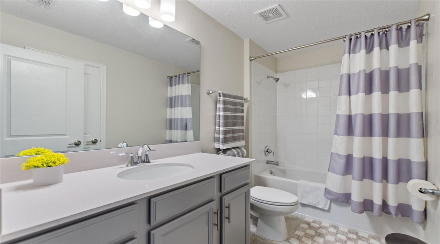 DAVENPORT, Florida 33896, 3 Bedrooms Bedrooms, ,3 BathroomsBathrooms,Residential,For Sale,TRAPPERS TRAIL,0,MFRS5132288