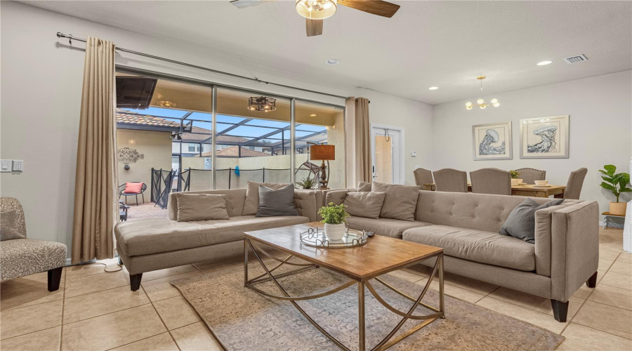 KISSIMMEE, Florida 34747, 5 Bedrooms Bedrooms, ,4 BathroomsBathrooms,Residential,For Sale,MAJORCA,0,MFRO6335963