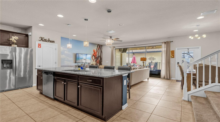 KISSIMMEE, Florida 34747, 5 Bedrooms Bedrooms, ,4 BathroomsBathrooms,Residential,For Sale,MAJORCA,0,MFRO6335963