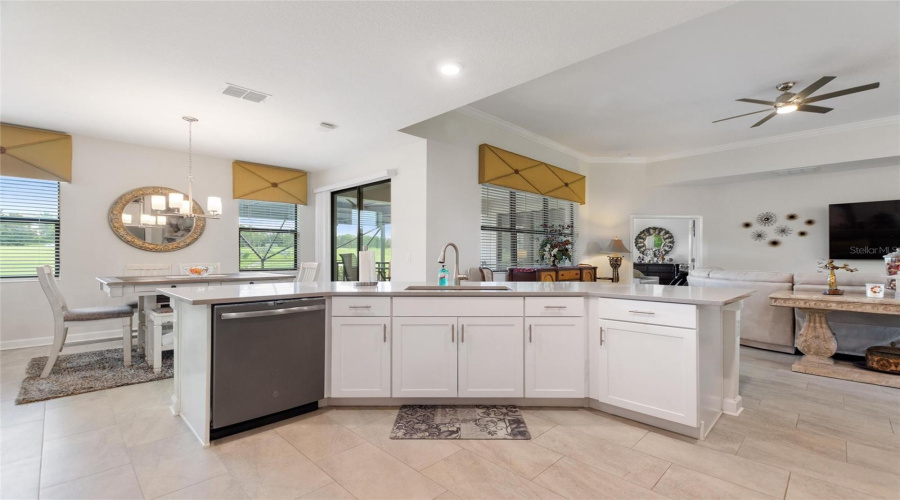 DAVENPORT, Florida 33896, 5 Bedrooms Bedrooms, ,3 BathroomsBathrooms,Residential,For Sale,MICKELSON CT,0,MFRS5129874
