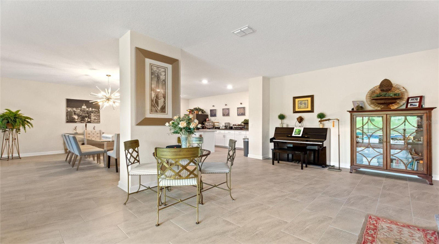 DAVENPORT, Florida 33896, 5 Bedrooms Bedrooms, ,3 BathroomsBathrooms,Residential,For Sale,MICKELSON CT,0,MFRS5129874