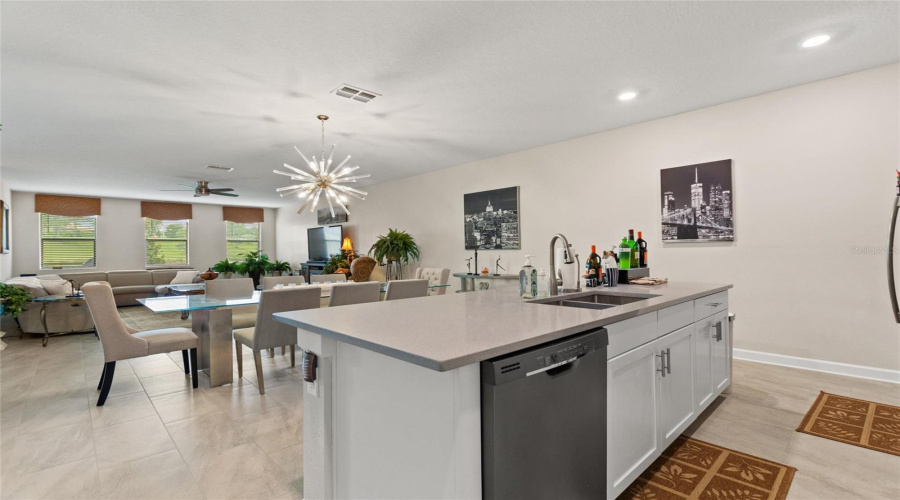 DAVENPORT, Florida 33896, 5 Bedrooms Bedrooms, ,3 BathroomsBathrooms,Residential,For Sale,MICKELSON CT,0,MFRS5129874