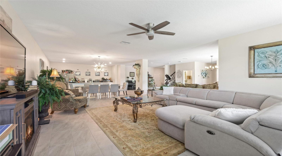 DAVENPORT, Florida 33896, 5 Bedrooms Bedrooms, ,3 BathroomsBathrooms,Residential,For Sale,MICKELSON CT,0,MFRS5129874