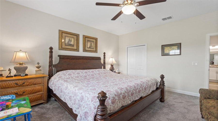 DAVENPORT, Florida 33896, 5 Bedrooms Bedrooms, ,3 BathroomsBathrooms,Residential,For Sale,MICKELSON CT,0,MFRS5129874